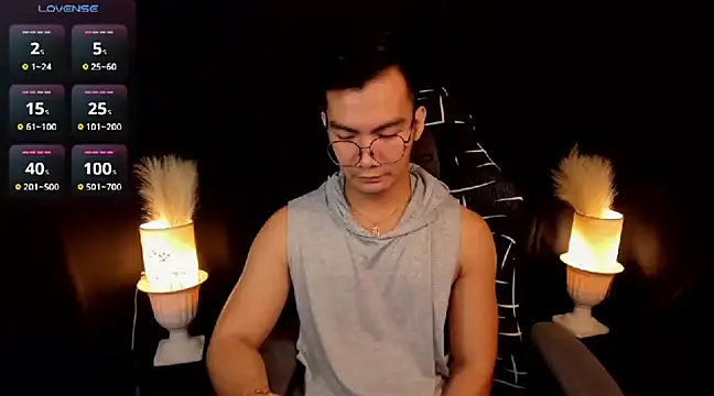 Snapshot of 000batman000 chatting on 03/04/25, 12:39 000batman000 online show from 03/04/25, 12:39