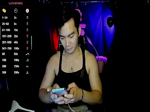 Snapshot of 000batman000 chatting on 03/06/26, 05:15 000batman000 online show from 03/06/26, 05:15