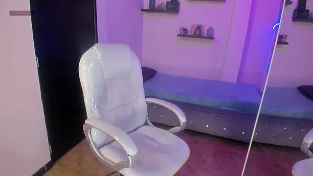 Catalinaa martinez online show from 12/11/24, 07:36