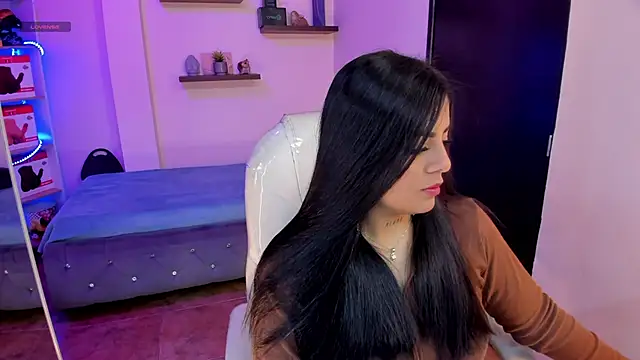 Catalinaa martinez online show from 12/14/24, 08:18