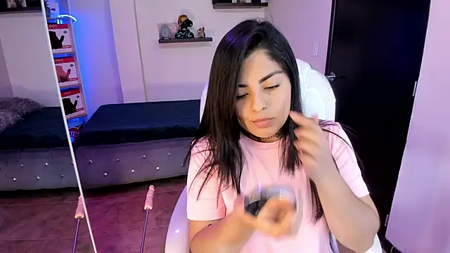 Catalinaa martinez online show from 02/10/25, 07:49