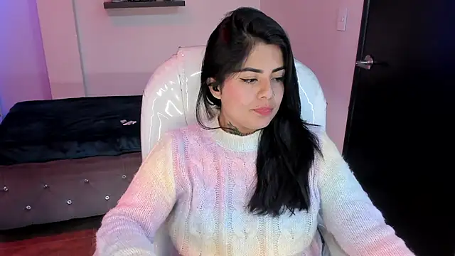 Catalinaa martinez online show from 02/25/25, 09:13