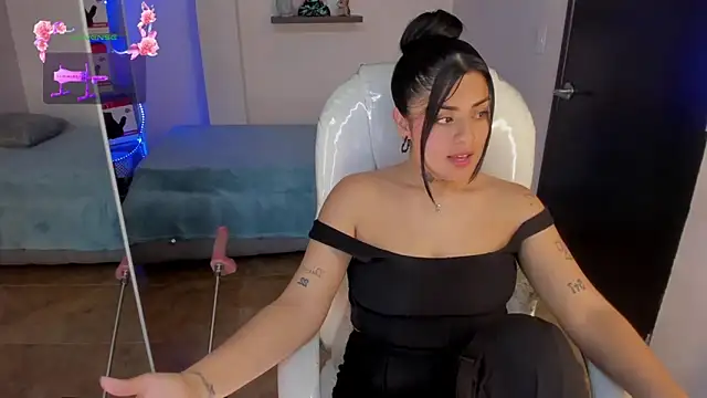 Catalinaa martinez online show from 03/09/25, 12:42