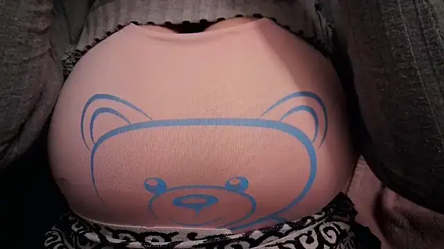 AnnyelinnaLove online show from 05/10/26, 05:01