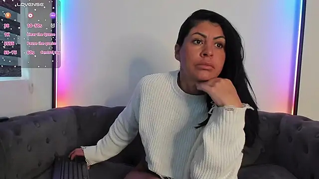 Snapshot of BiancaCruzzz chatting on 06/17/26, 03:20 BiancaCruzzz online show from 06/17/26, 03:20