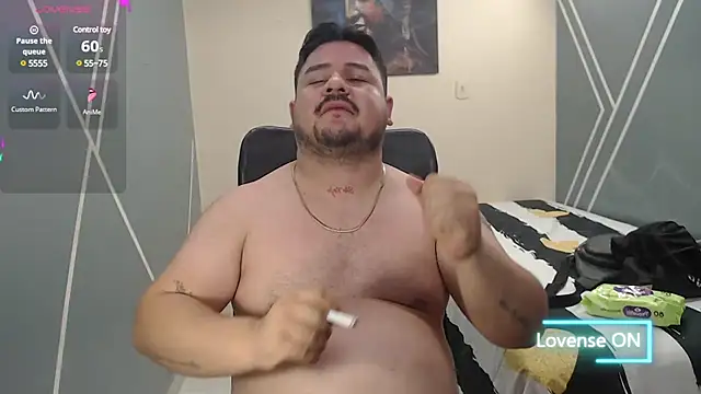 oso dirty  online show from 01/25/25, 08:42