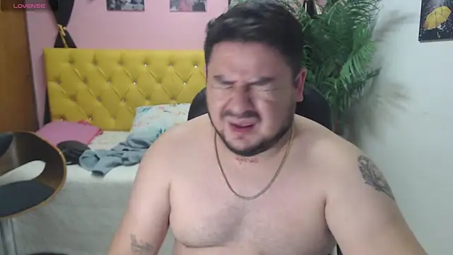 oso dirty  online show from 02/01/25, 05:26