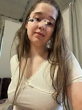 HornyGirlH online show from 05/27/26, 05:10