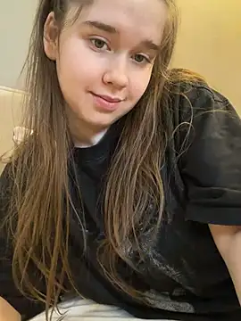 HornyGirlH online show from 06/23/26, 07:50