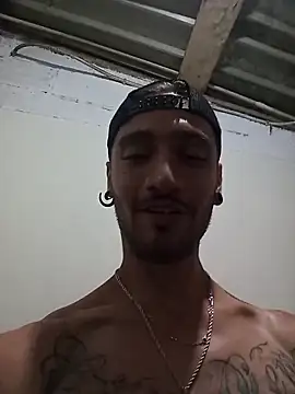Snapshot of iamxandertv chatting on 05/08/26, 03:23 iamxandertv online show from 05/08/26, 03:23