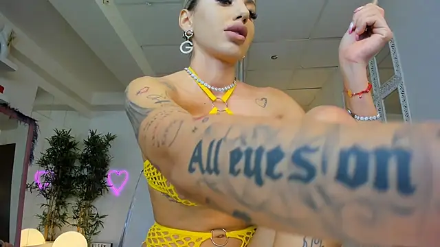 LisaAkira online show from 12/09/24, 04:15