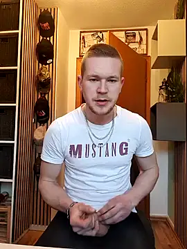 Snapshot of Playbunniboy chatting on 02/05/25, 03:31 Playbunniboy online show from 02/05/25, 03:31