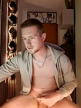 Snapshot of Playbunniboy chatting on 02/19/25, 05:38 Playbunniboy online show from 02/19/25, 05:38