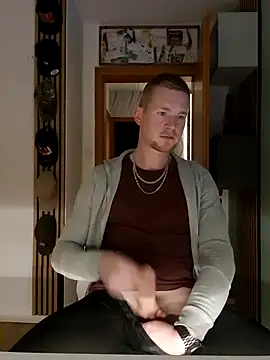 Snapshot of Playbunniboy chatting on 11/26/25, 06:09 Playbunniboy online show from 11/26/25, 06:09