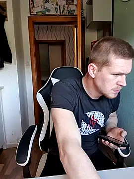 Snapshot of Playbunniboy chatting on 03/30/26, 07:20 Playbunniboy online show from 03/30/26, 07:20