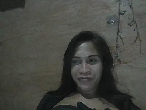 Snapshot of Sassy_Erika chatting on 10/19/25, 04:29 Sassy Erika online show from 10/19/25, 04:29