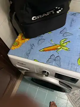 Snapshot of samuchoco21 chatting on 02/25/25, 11:41 samuchoco21 online show from 02/25/25, 11:41