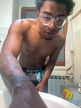 Snapshot of samuchoco21 chatting on 04/08/26, 09:20 samuchoco21 online show from 04/08/26, 09:20