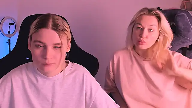 hotblonds online show from 01/05/25, 03:34