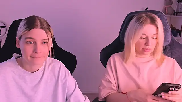 hotblonds online show from 01/07/25, 12:41