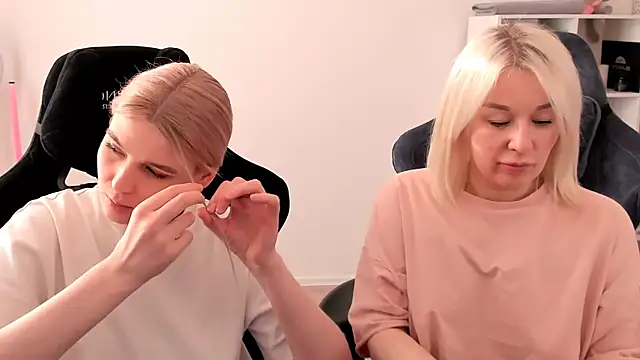 hotblonds online show from 03/07/25, 02:01