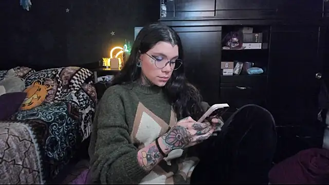 Snapshot of Lilmarieee chatting on 02/21/25, 10:26 Lilmarieee online show from 02/21/25, 10:26