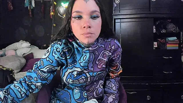 Lilmarieee online show from 11/05/25, 10:10