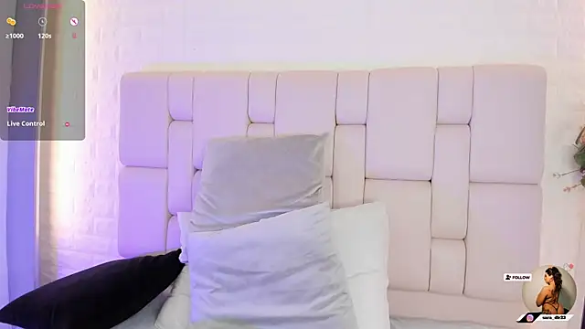 nataly clark  online show from 03/07/25, 01:42