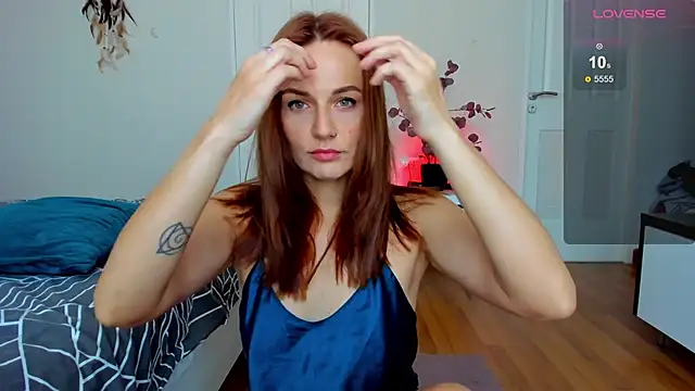 BritneyHall online show from 12/03/24, 07:32