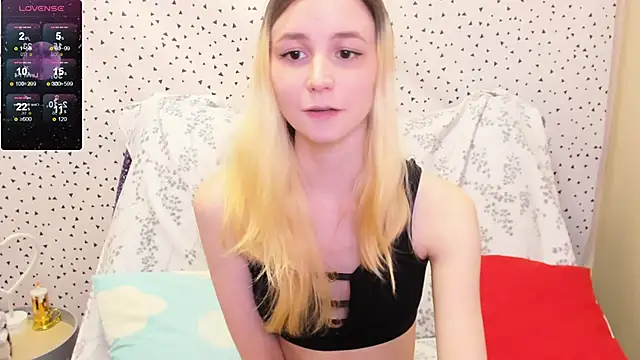 Snapshot of fleximona chatting on 02/15/25, 10:00 fleximona online show from 02/15/25, 10:00