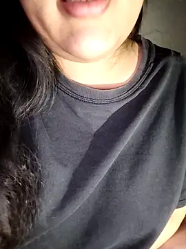 Snapshot of Annerae chatting on 11/03/25, 05:47 Annerae online show from 11/03/25, 05:47