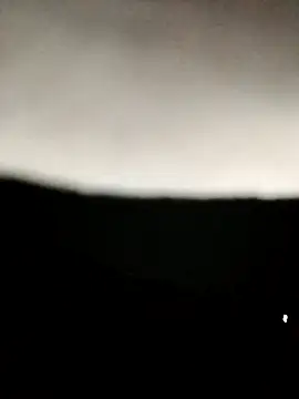 Snapshot of Annerae chatting on 11/25/25, 04:51 Annerae online show from 11/25/25, 04:51