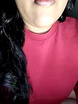 Snapshot of Annerae chatting on 01/11/26, 04:34 Annerae online show from 01/11/26, 04:34