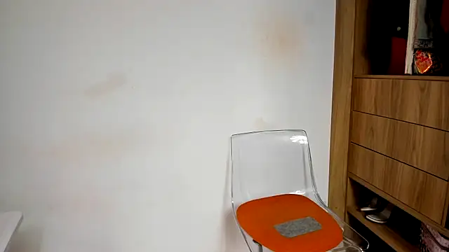 Ash milk online show from 05/08/26, 01:38