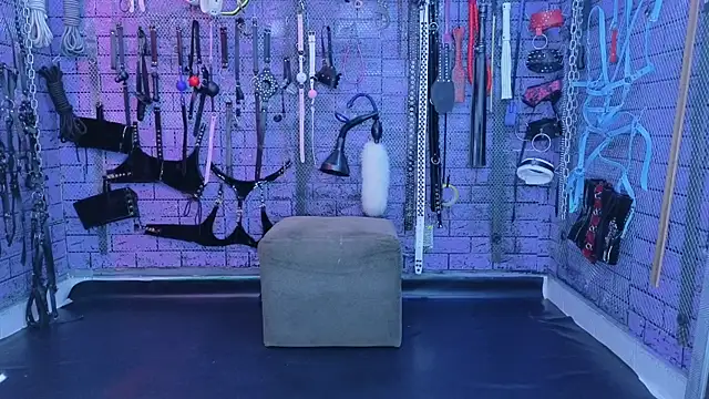 PANDORANEZZ online show from 10/11/25, 05:17