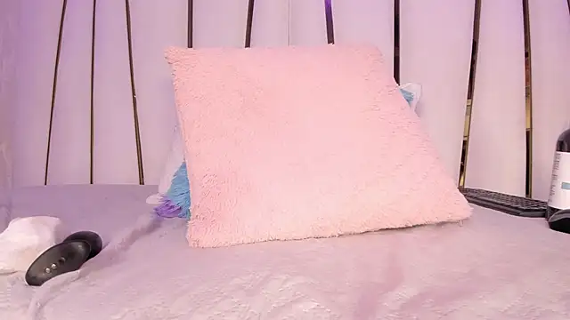 Meghan stonne  online show from 03/09/25, 08:42