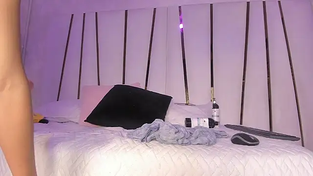 Meghan stonne  online show from 03/22/25, 10:59