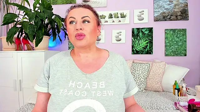 BigTittyGoddess online show from 09/28/25, 05:18