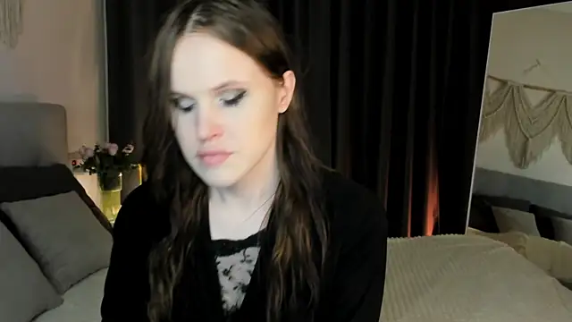 EffieMinki online show from 04/28/26, 08:47
