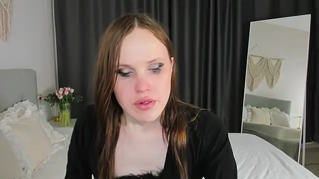EffieMinki online show from 05/03/26, 08:59