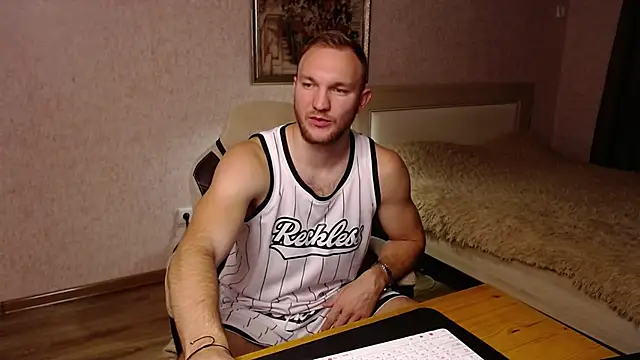 Toress1 online show from 11/22/25, 06:29