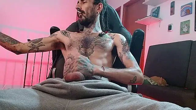 Snapshot of harry_reems1 chatting on 01/15/26, 10:53 harry reems1 online show from 01/15/26, 10:53