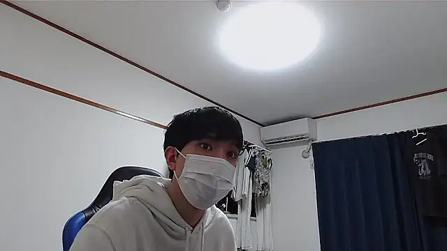 pychan online show from 12/21/25, 12:12