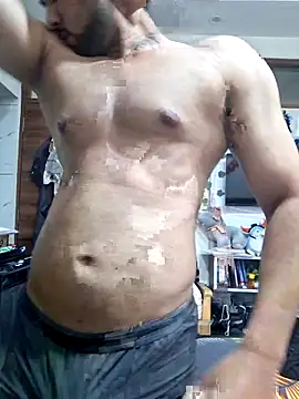 Snapshot of GYMBOY0071 chatting on 06/04/26, 01:50 GYMBOY0071 online show from 06/04/26, 01:50