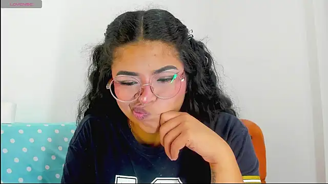 moana taylor online show from 05/12/26, 10:23