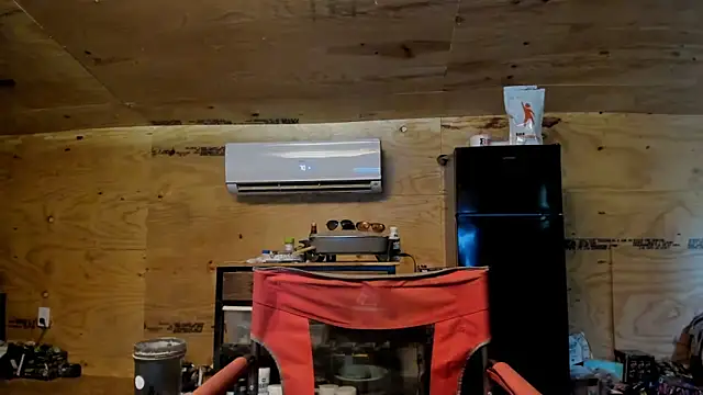 Snapshot of Kenny_Kyle chatting on 10/01/25, 01:39 Kenny Kyle online show from 10/01/25, 01:39