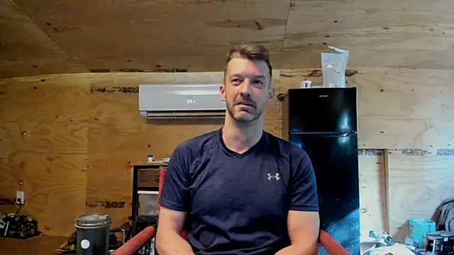 Snapshot of Kenny_Kyle chatting on 10/21/25, 02:51 Kenny Kyle online show from 10/21/25, 02:51