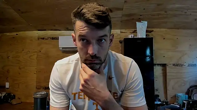 Snapshot of Kenny_Kyle chatting on 10/22/25, 02:06 Kenny Kyle online show from 10/22/25, 02:06