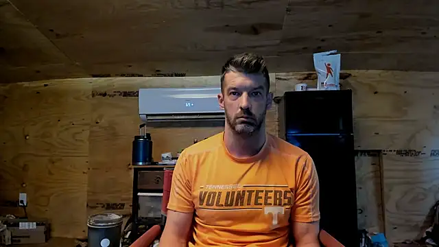 Snapshot of Kenny_Kyle chatting on 10/25/25, 12:45 Kenny Kyle online show from 10/25/25, 12:45