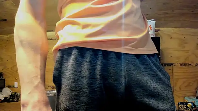 Snapshot of Kenny_Kyle chatting on 10/29/25, 01:41 Kenny Kyle online show from 10/29/25, 01:41